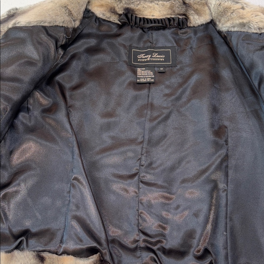 Terry Lewis Classic Luxuries Faux Fur 3/4 Sleeve Swing Coat - Medium/Large - Picture 7 of 11